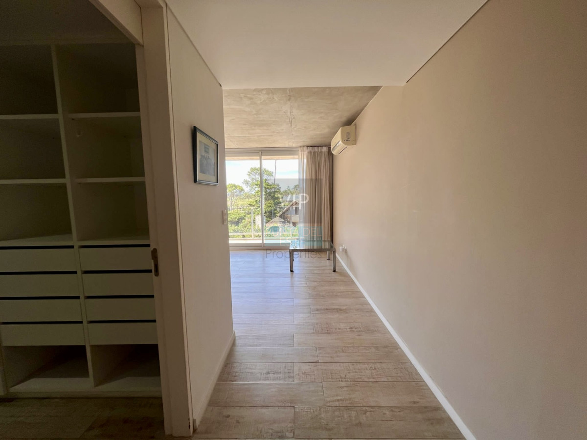 Apartamento ID.2640 - Exclusivo departamento en venta frente a playa mansa- Punta del Este