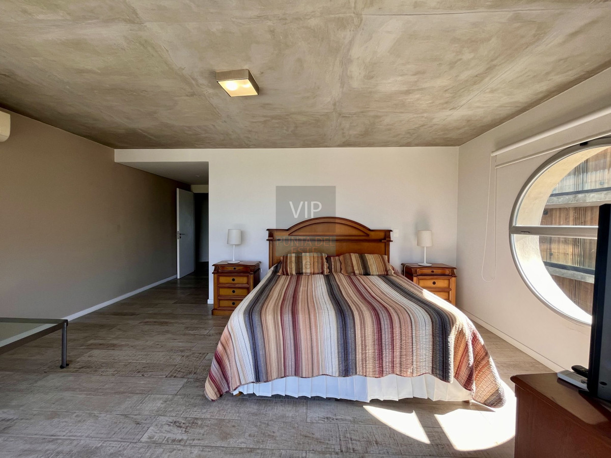 Apartamento ID.2640 - Exclusivo departamento en venta frente a playa mansa- Punta del Este