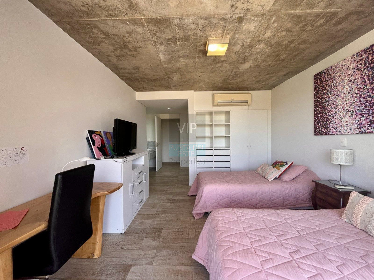 Apartamento ID.2640 - Exclusivo departamento en venta frente a playa mansa- Punta del Este