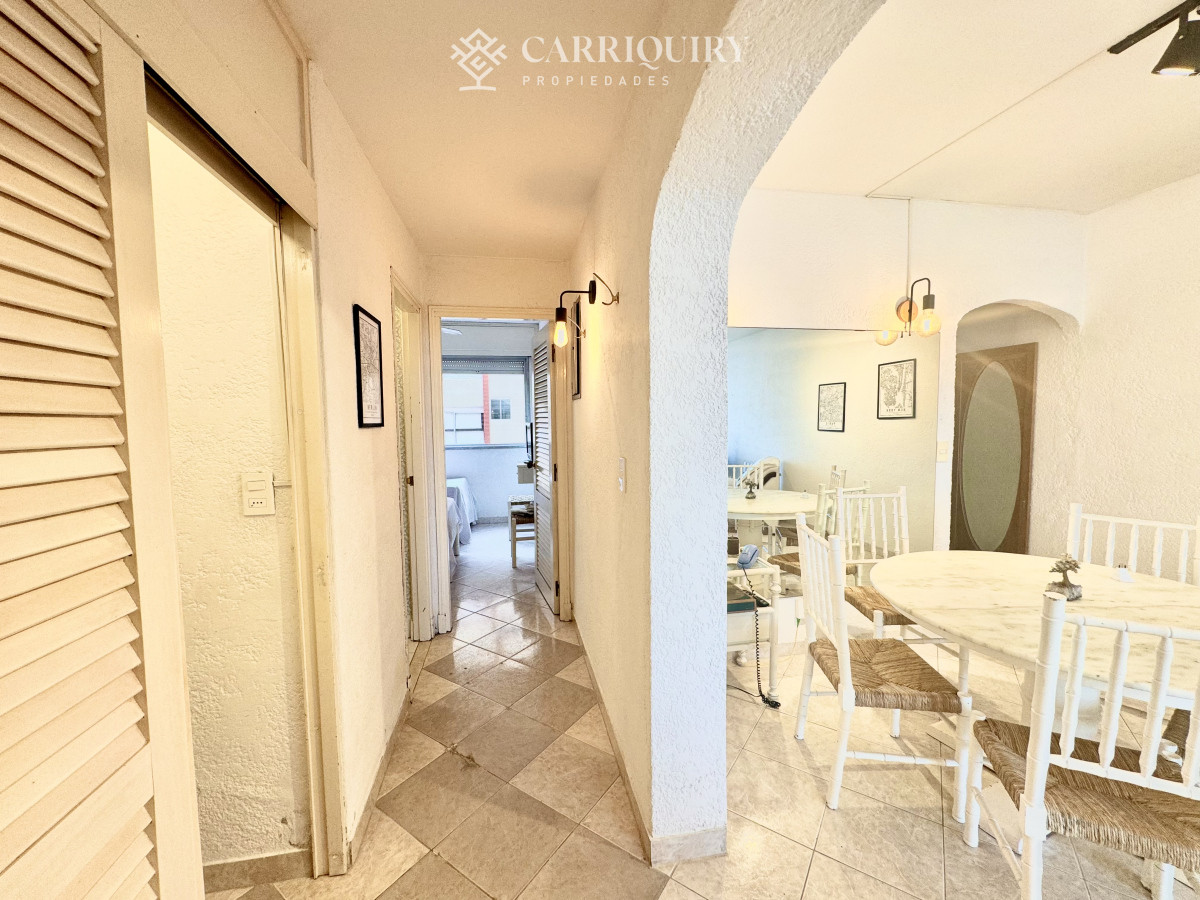 Apartamento ID.9605 - Apartamento de 2 domritorios en venta, 1ra linea de playa brava!