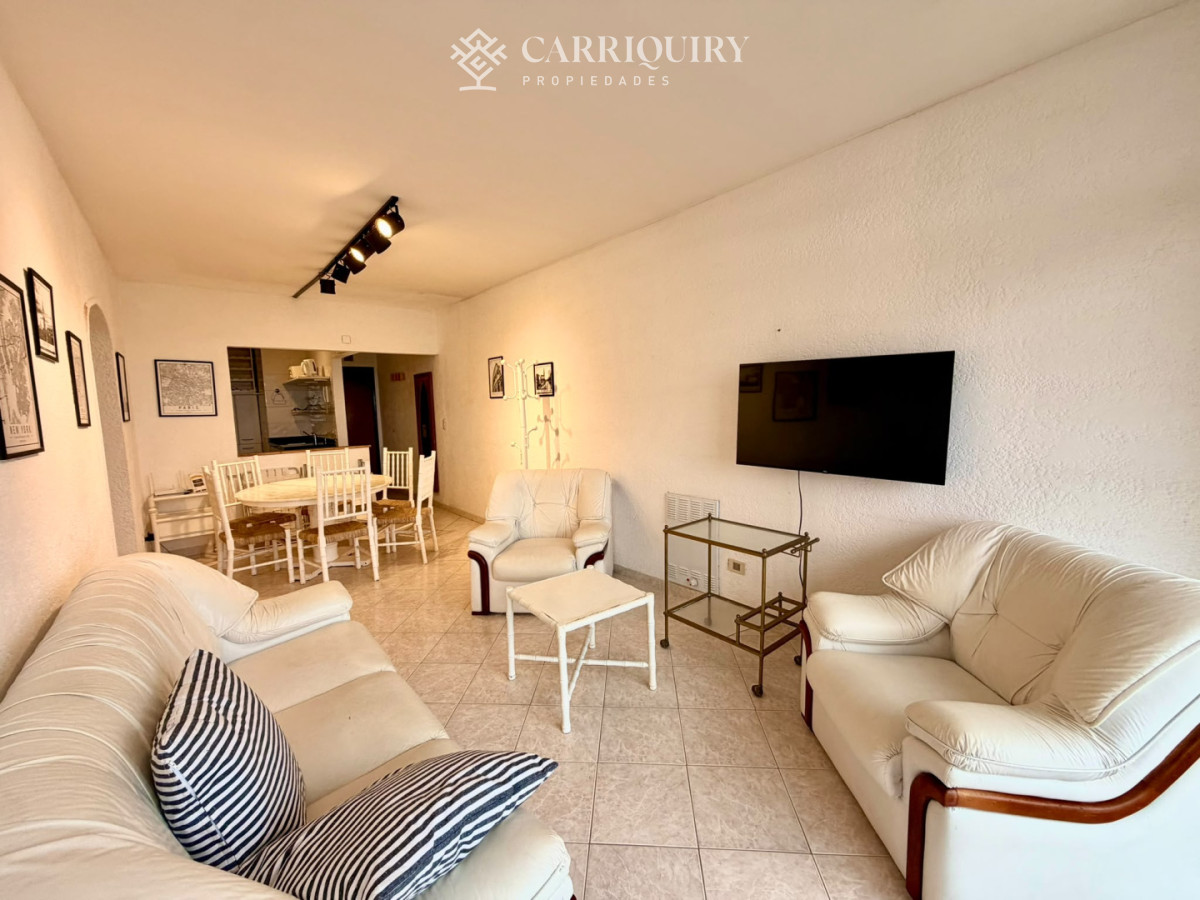 Apartamento ID.9605 - Apartamento de 2 domritorios en venta, 1ra linea de playa brava!