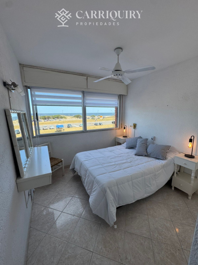 Apartamento ID.9605 - Apartamento de 2 domritorios en venta, 1ra linea de playa brava!