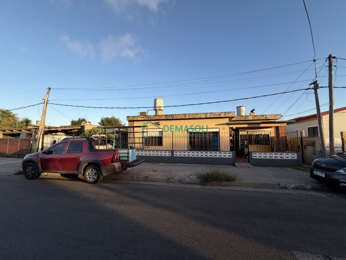 Casa ID.1465 - Se vende casa con apartamento en Maldonado