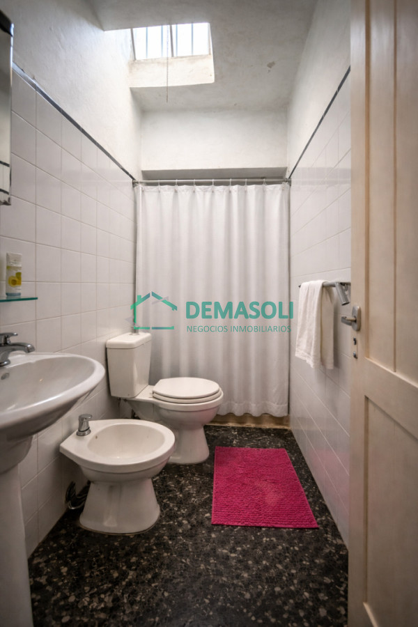 Casa ID.1465 - Se vende casa con apartamento en Maldonado