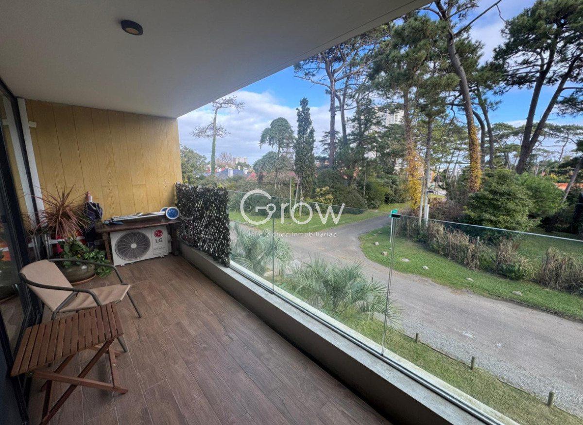 Apartamento ID.3312 - Apartamento en venta 2 dormitorios y 2 baños, Playa mansa Punta del este