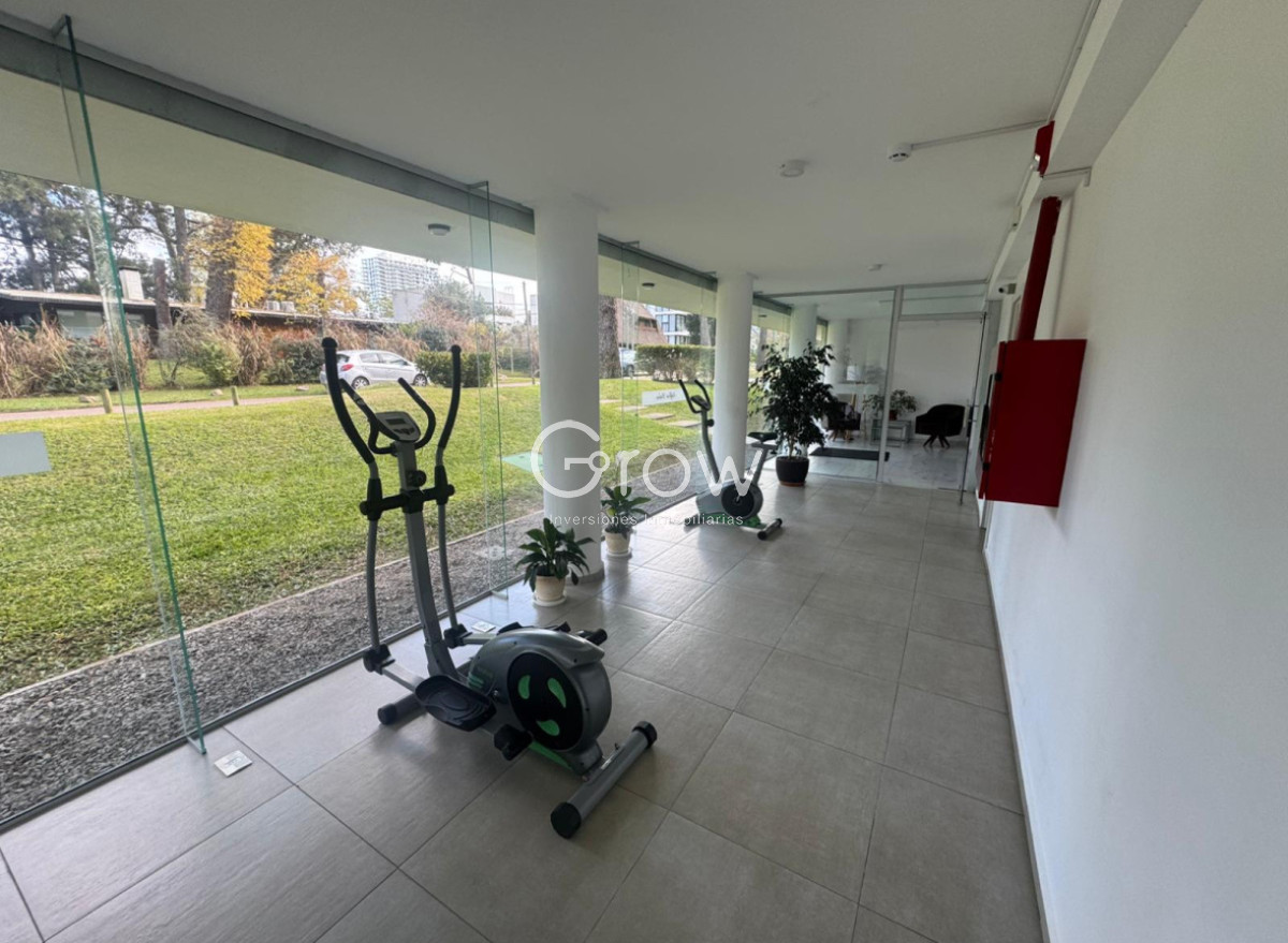 Apartamento ID.3312 - Apartamento en venta 2 dormitorios y 2 baños, Playa mansa Punta del este