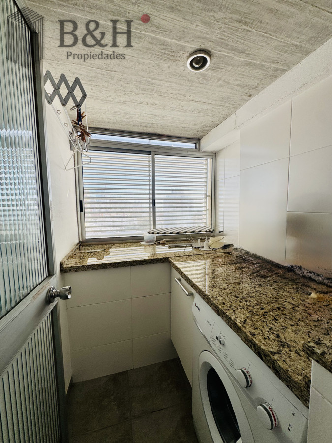 Apartamento ID.6245 - Apartamento con vista al mas a pasos del puerto disponible en alquiler temporal