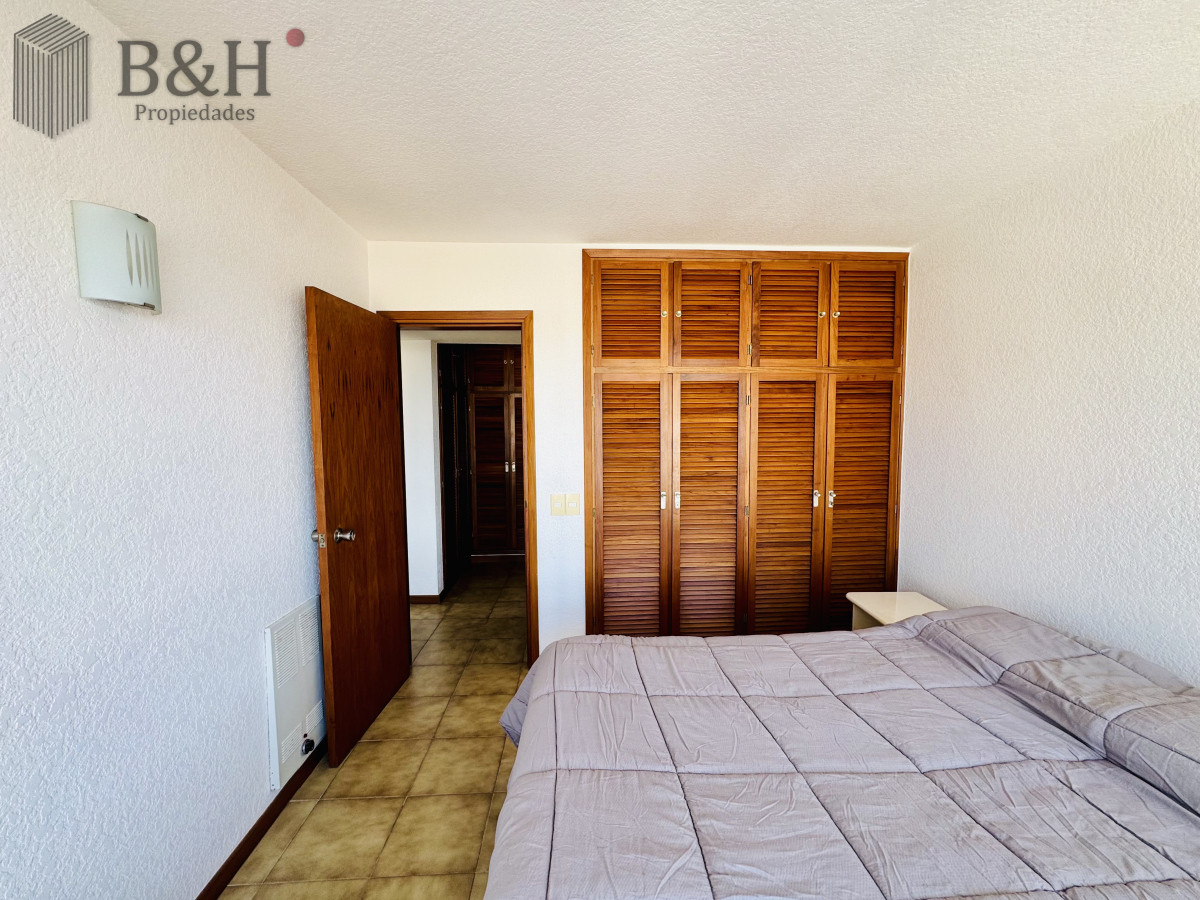 Apartamento ID.6245 - Apartamento con vista al mas a pasos del puerto disponible en alquiler temporal