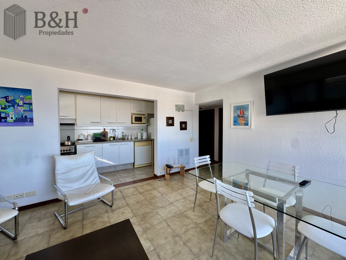 Apartamento ID.6245 - Apartamento con vista al mas a pasos del puerto disponible en alquiler temporal