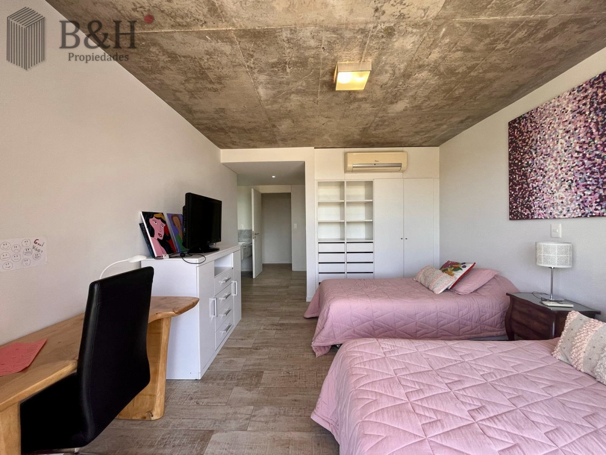 Apartamento ID.5840 - Exclusivo departamento en venta frente a playa mansa- Punta del Este