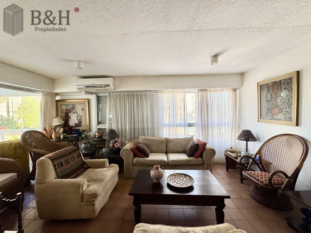 Apartamento ID.6938 - Apartamento de 2 dormitorios y 2 baños en venta