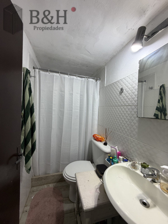 Casa ID.7058 - Se vende casa con apartamento en Maldonado