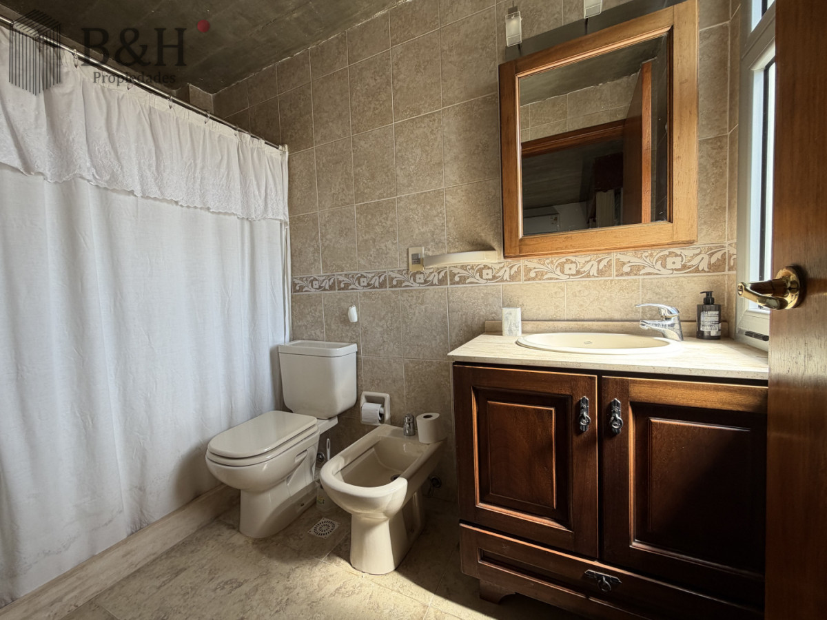 Casa ID.6791 - Balneario Bs As, alquiler anual