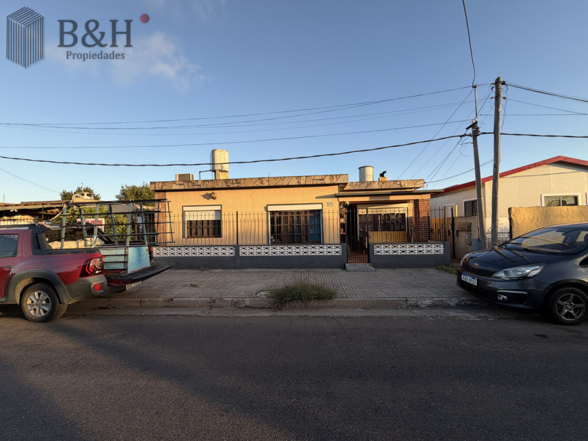 Casa ID.7058 - Se vende casa con apartamento en Maldonado
