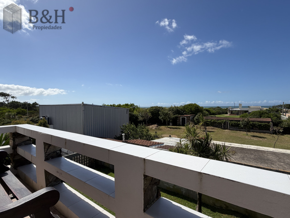 Casa ID.6791 - Balneario Bs As, alquiler anual