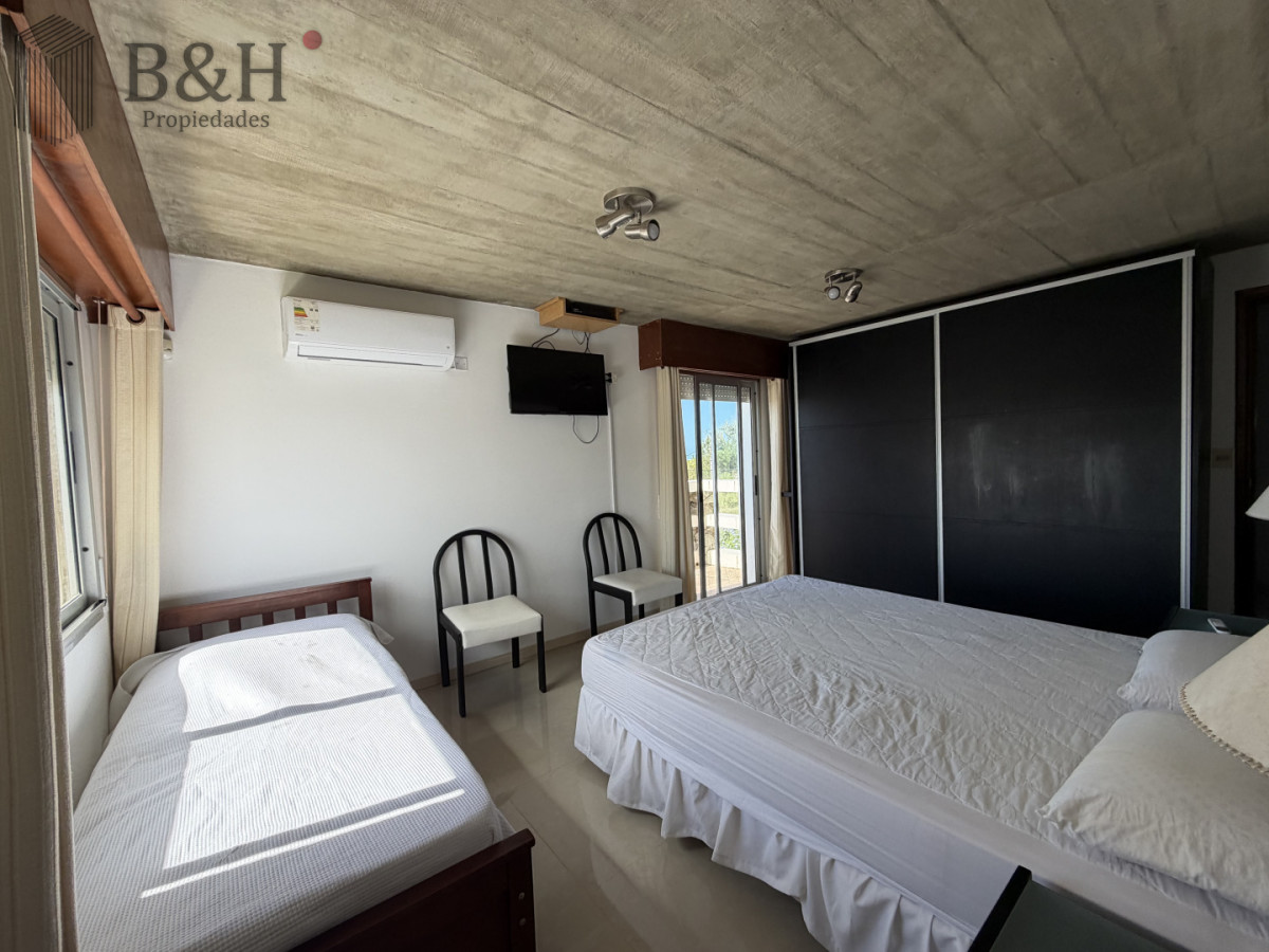 Casa ID.6791 - Balneario Bs As, alquiler anual