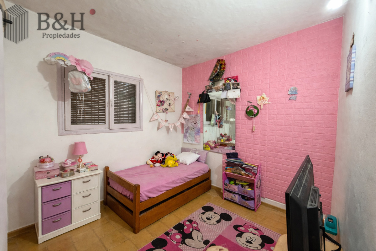 Casa ID.7058 - Se vende casa con apartamento en Maldonado