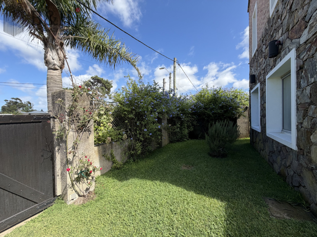 Casa ID.6791 - Balneario Bs As, alquiler anual