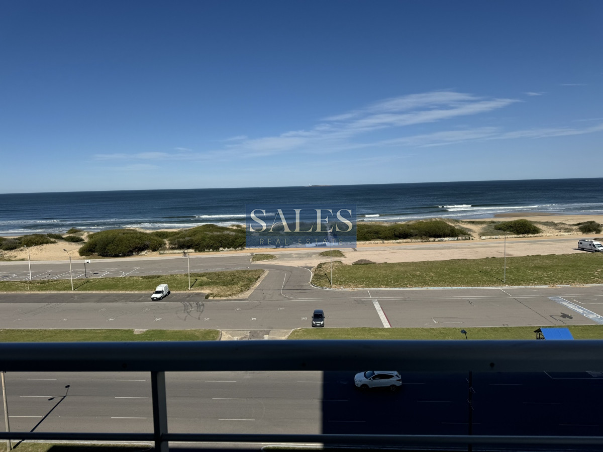 Apartamento ID.760 - Departamento en venta primera linea Playa Brava Punta del Este