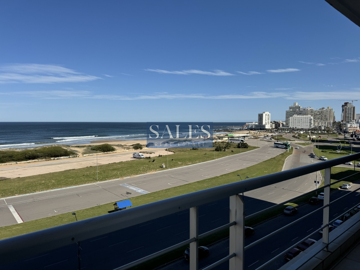 Apartamento ID.760 - Departamento en venta primera linea Playa Brava Punta del Este