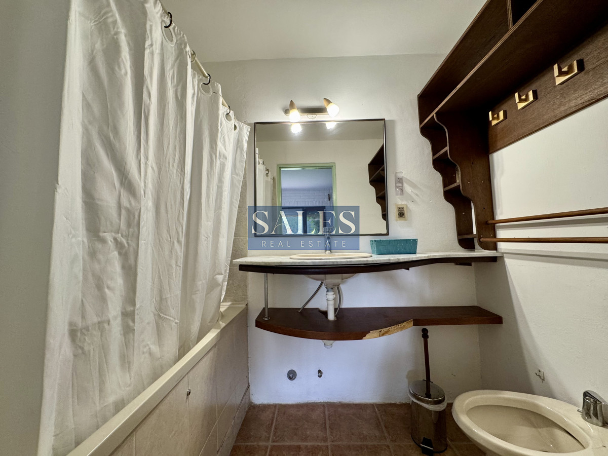 Casa ID.1278 - Alquiler anual, 2 casa en un solo padrón Punta del Este