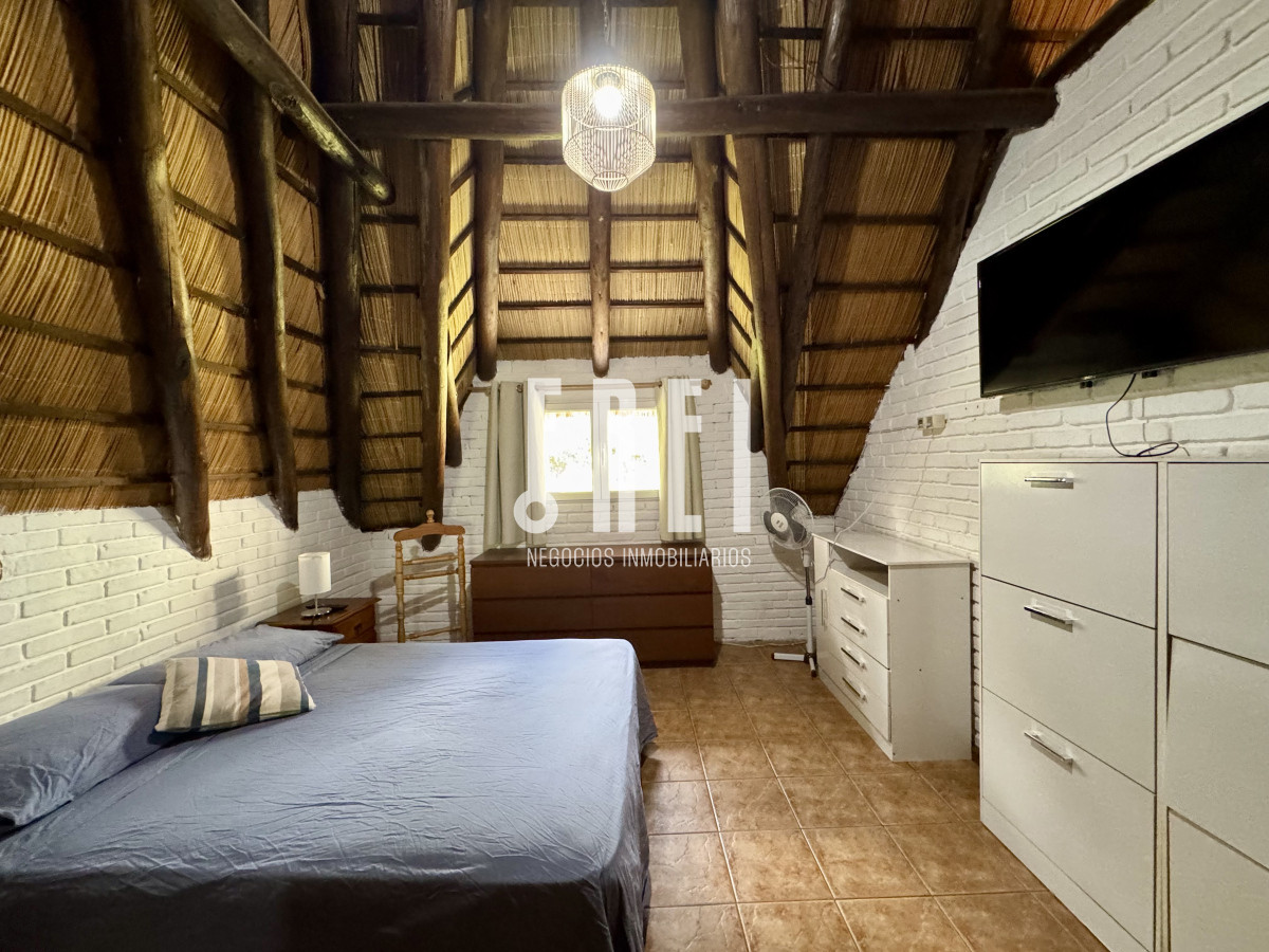 Casa ID.329 - Alquiler anual, 2 casa en un padrón