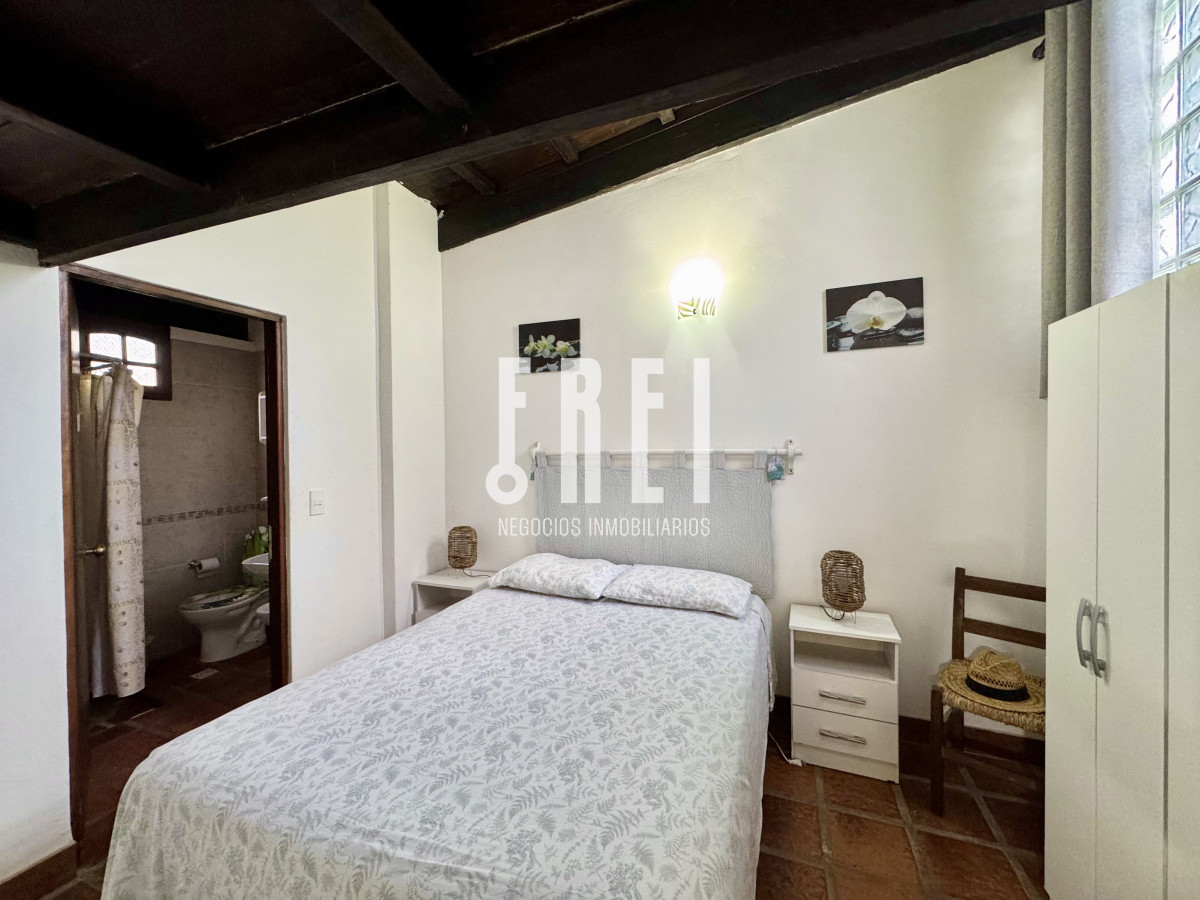 Casa ID.329 - Alquiler anual, 2 casa en un padrón