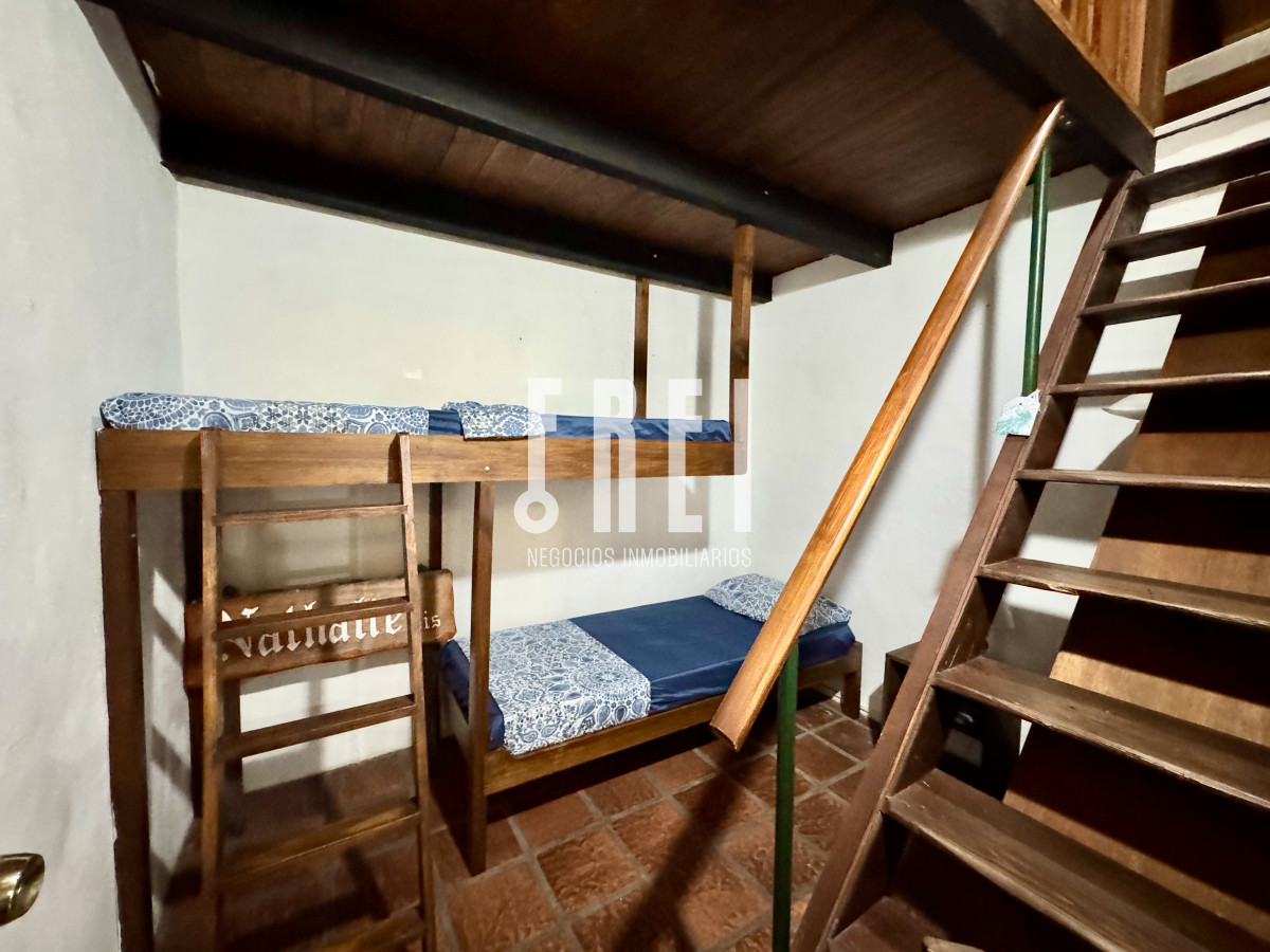 Casa ID.329 - Alquiler anual, 2 casa en un padrón