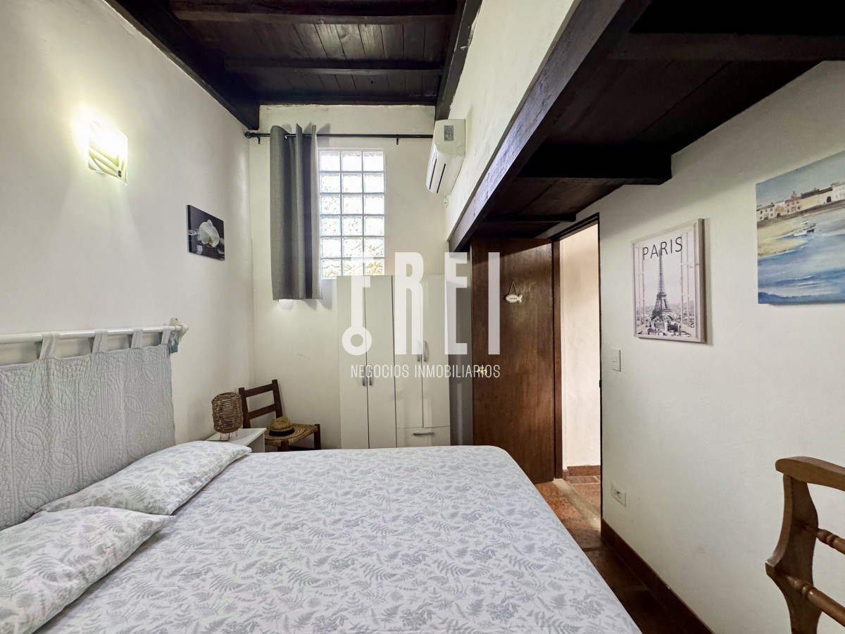 Casa ID.329 - Alquiler anual, 2 casa en un padrón