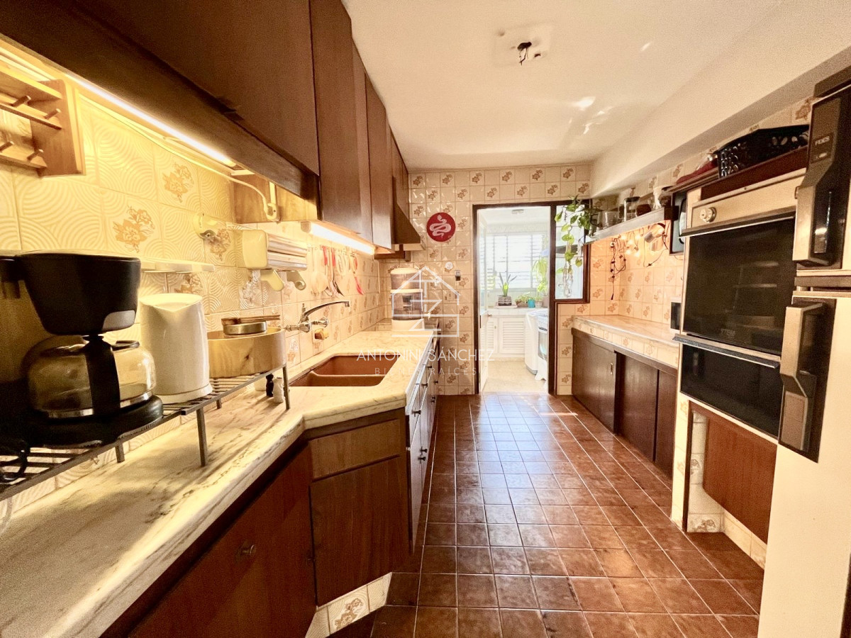Apartamento ID.413 - Venta Apartamento de 4 dormitorios Punta del Este
