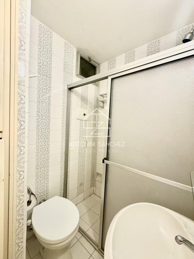 Apartamento ID.1856 - Apartamento de 2 domritorios en venta, 1ra linea de playa brava!