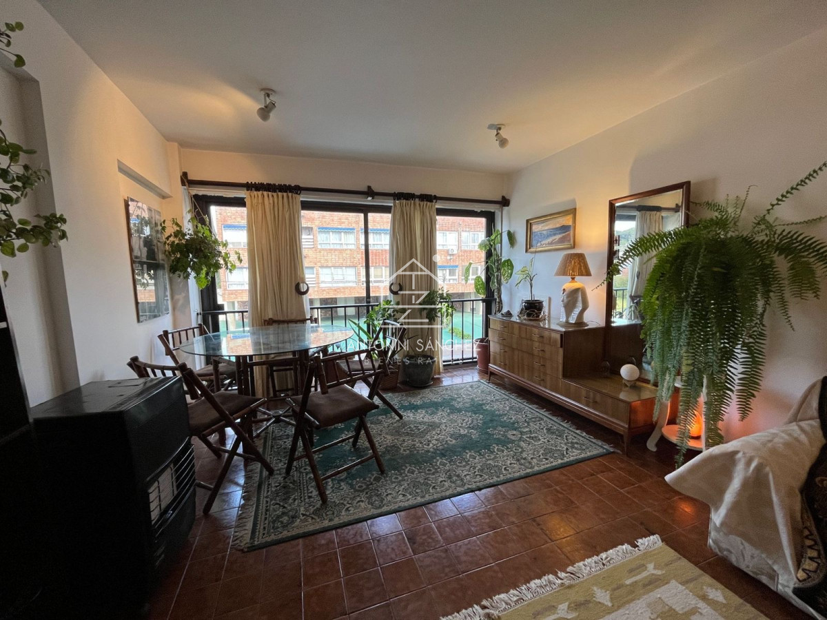 Apartamento ID.413 - Venta Apartamento de 4 dormitorios Punta del Este