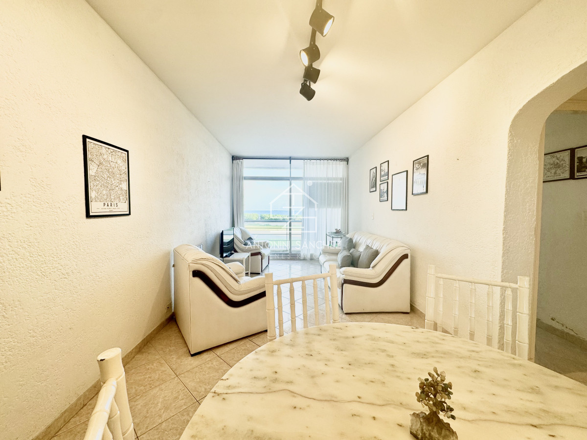 Apartamento ID.1856 - Apartamento de 2 domritorios en venta, 1ra linea de playa brava!