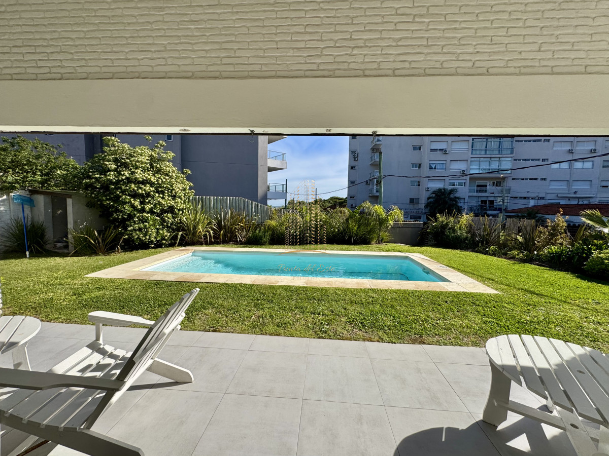 Casa ID.838 - Alquiler de temporada en Punta del Este! A pasos de playa mansa