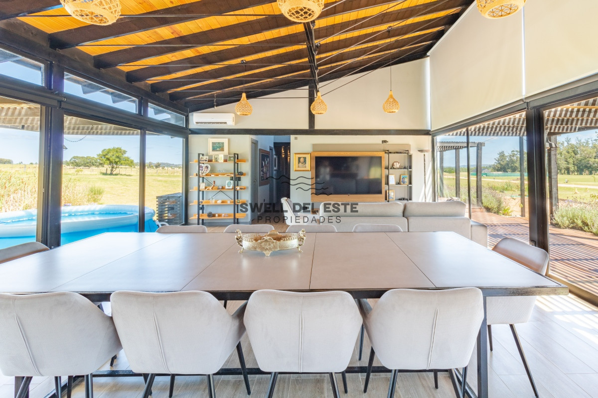 Casa ID.224 - Moderna casa en barrio privado El Quijote en venta