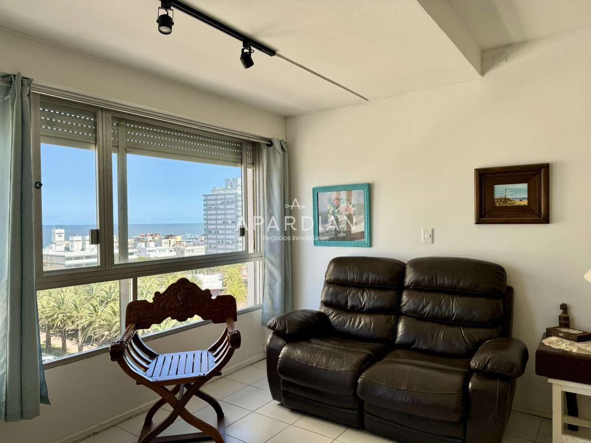 Apartamento ID.21097156 - Península. Apartamento de 1 dormitorio y medio con vista en venta!