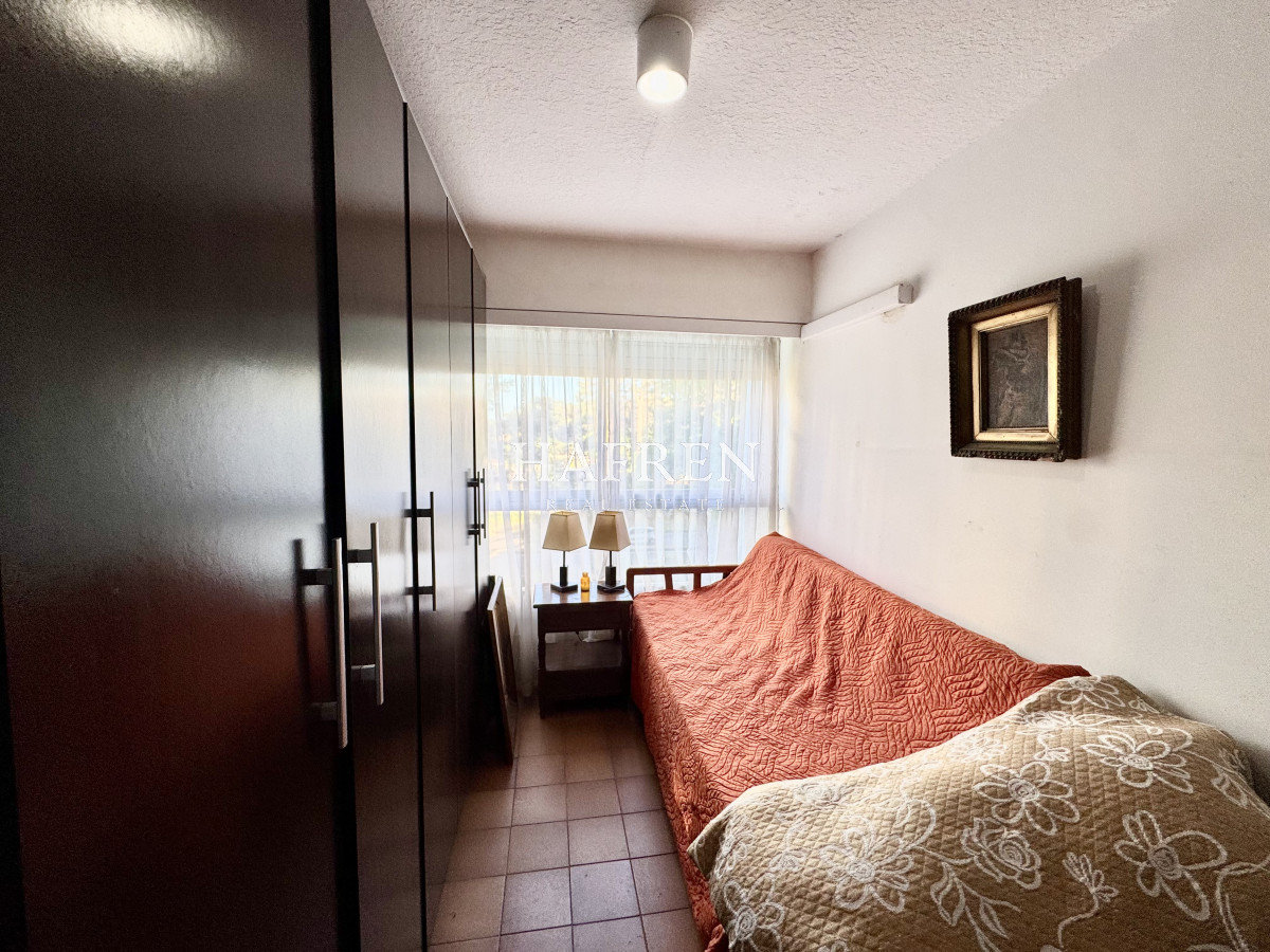 Apartamento ID.381 - Apartamento de 2 dormitorios y 2 baños en venta