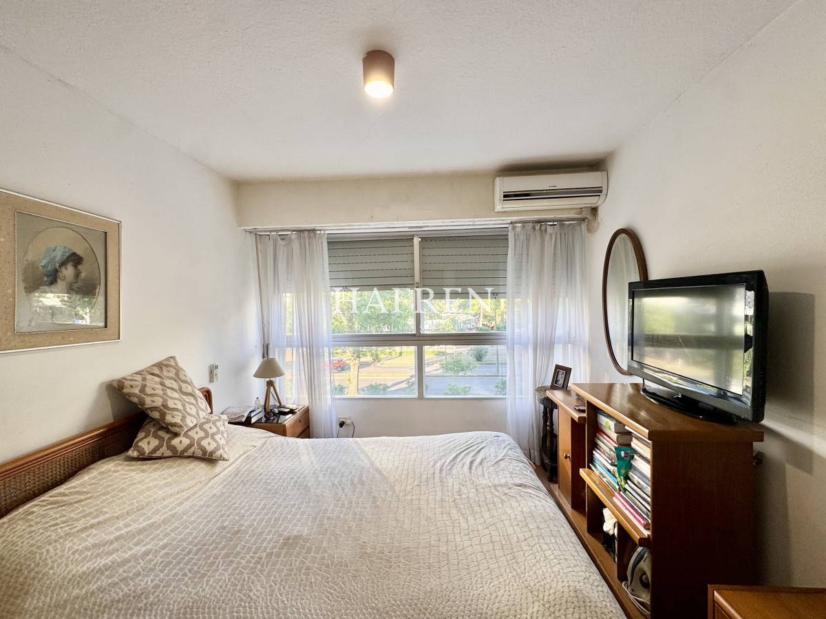 Apartamento ID.381 - Apartamento de 2 dormitorios y 2 baños en venta