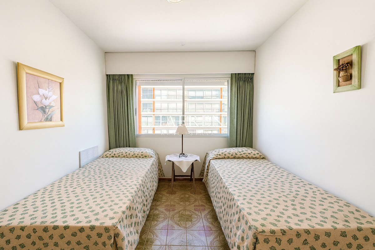 Apartamento ID.160 - Apartamento en venta - Península, Punta del Este