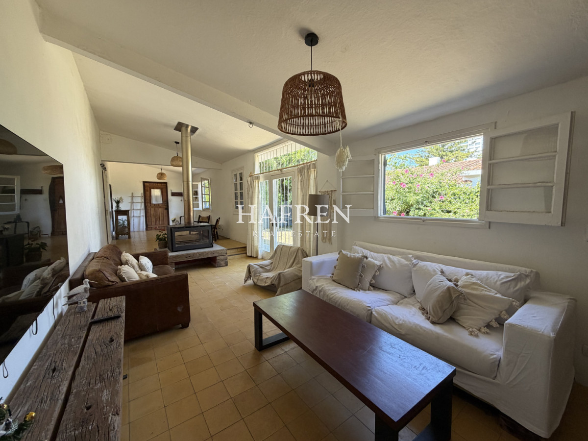 Casa ID.529 - Casa de 3 dormitorios a pasos de playa mansa en alquiler temporal
