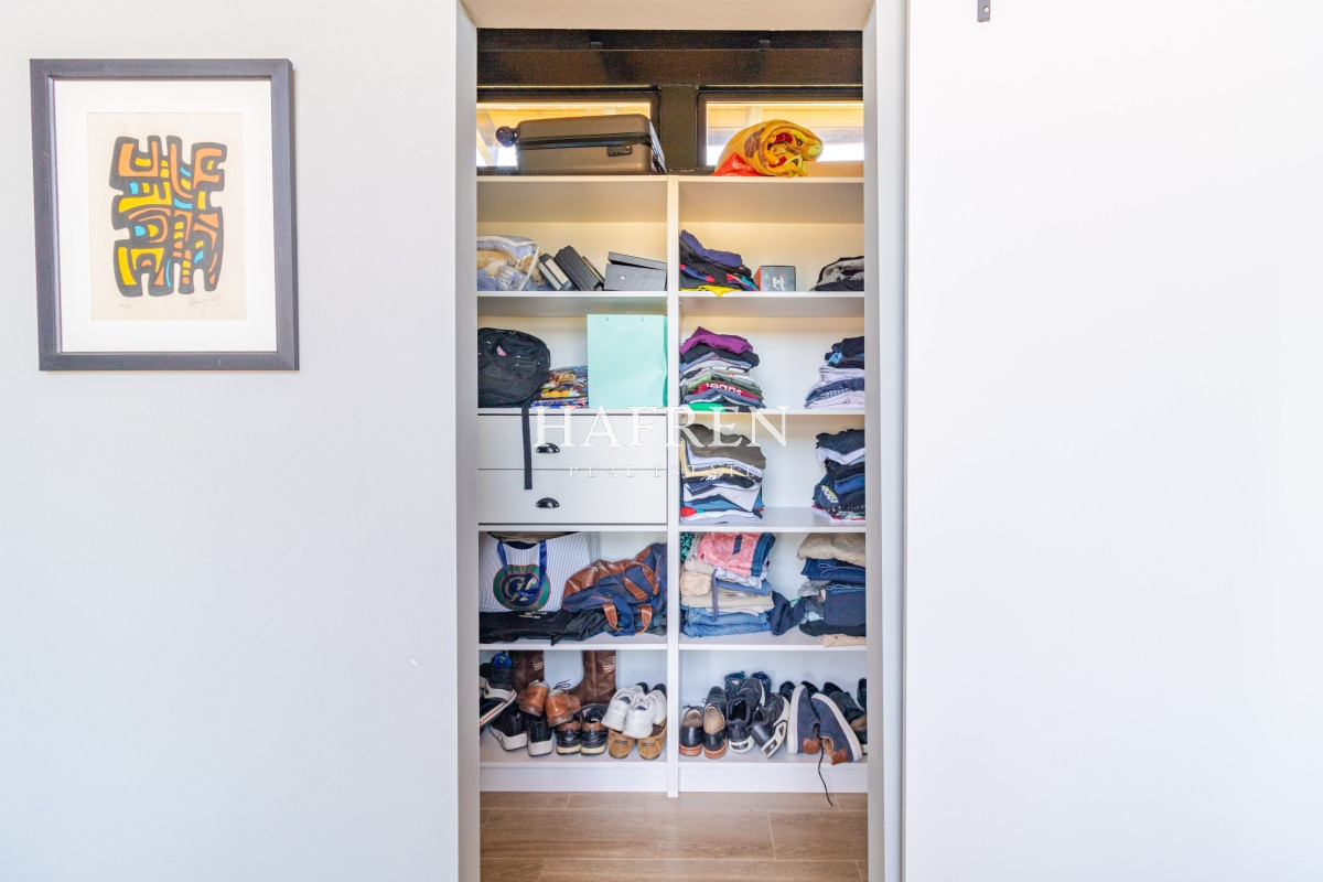 Casa ID.214 - Moderna casa en barrio privado El Quijote en venta