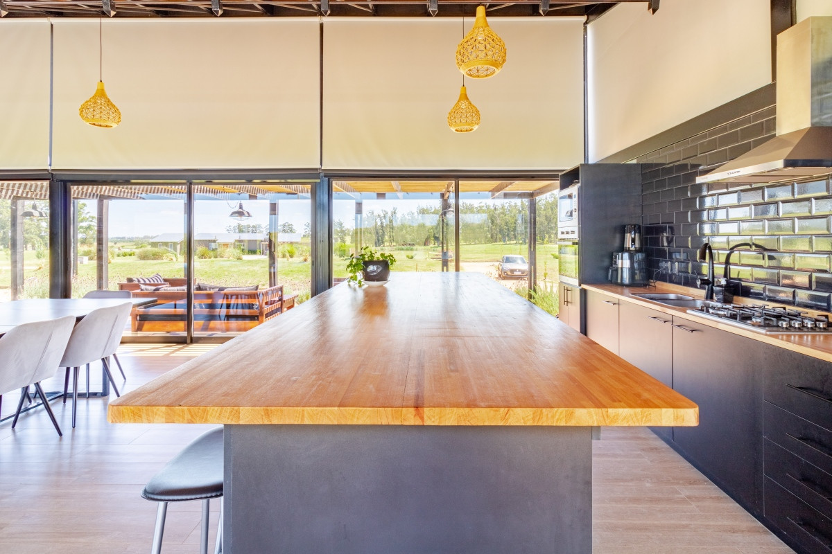 Casa ID.21097466 - Moderna casa en barrio privado El Quijote en venta