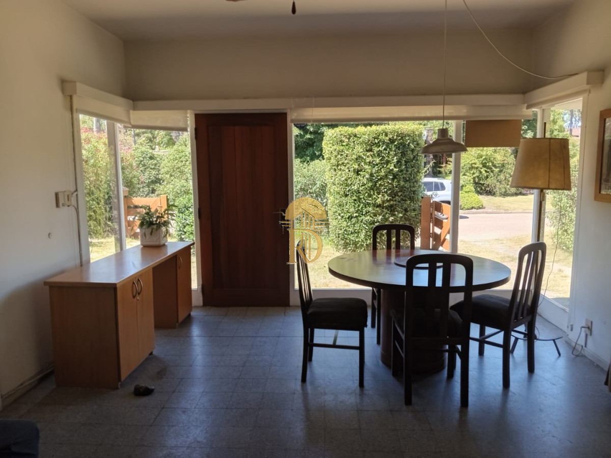 Casa en venta en playa mansa -id-1015-3
