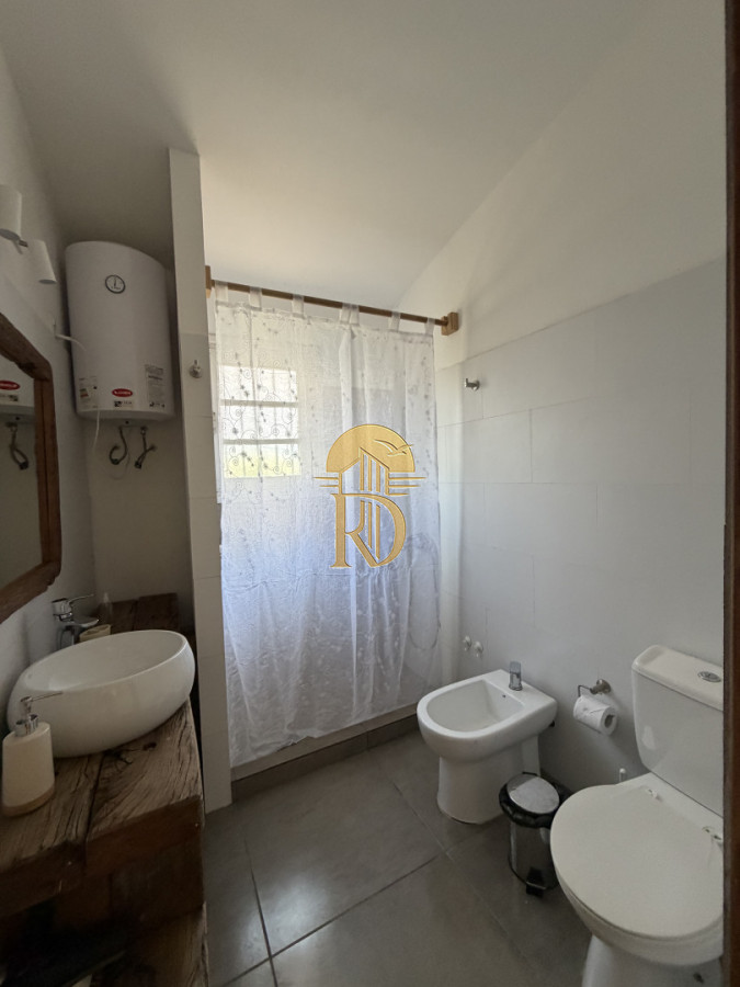 Casa de 3 dormitorios a pasos de playa mansa en alquiler temporal -id-510-24