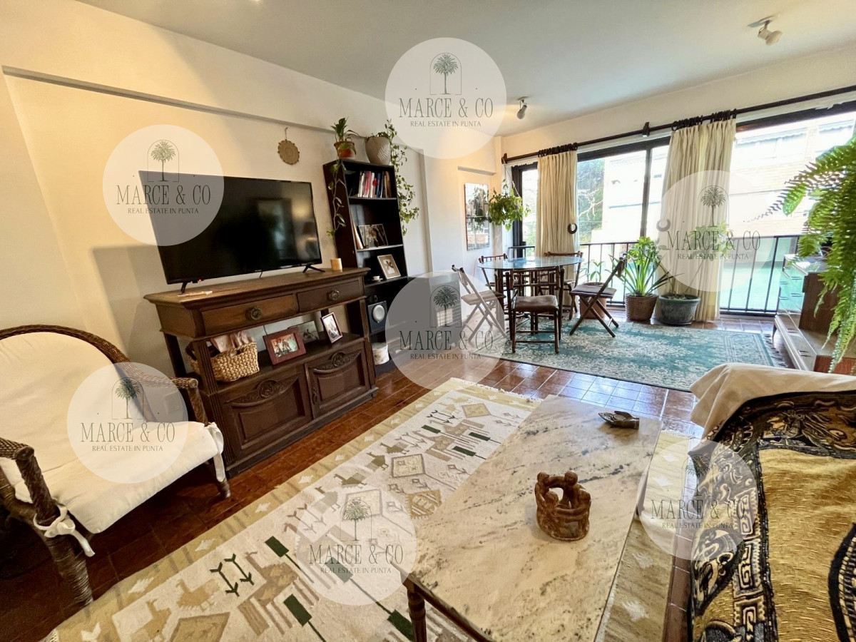 Apartamento ID.1048 - Apartamento de 4 dormitorios en alquiler anual