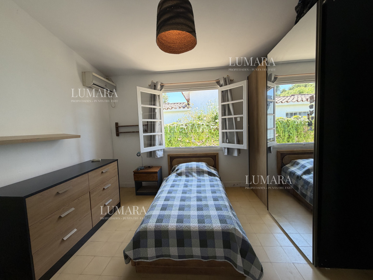 Casa ID.4001 - Casa de 3 dormitorios a pasos de playa mansa en alquiler temporal