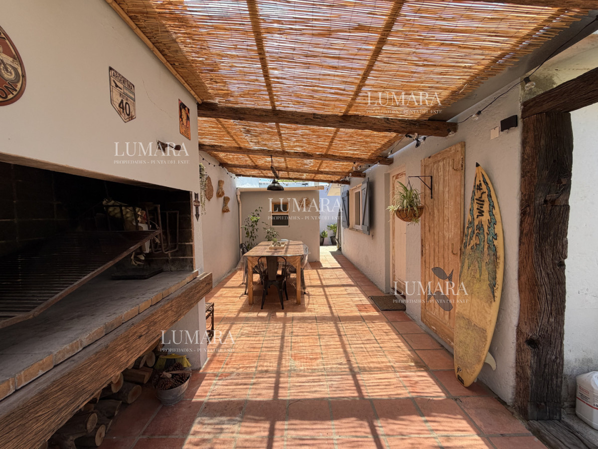 Casa ID.4001 - Casa de 3 dormitorios a pasos de playa mansa en alquiler temporal