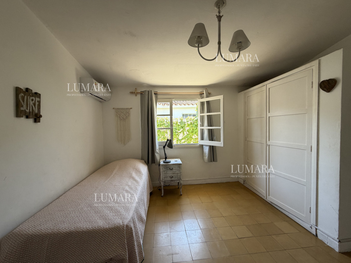 Casa ID.4001 - Casa de 3 dormitorios a pasos de playa mansa en alquiler temporal