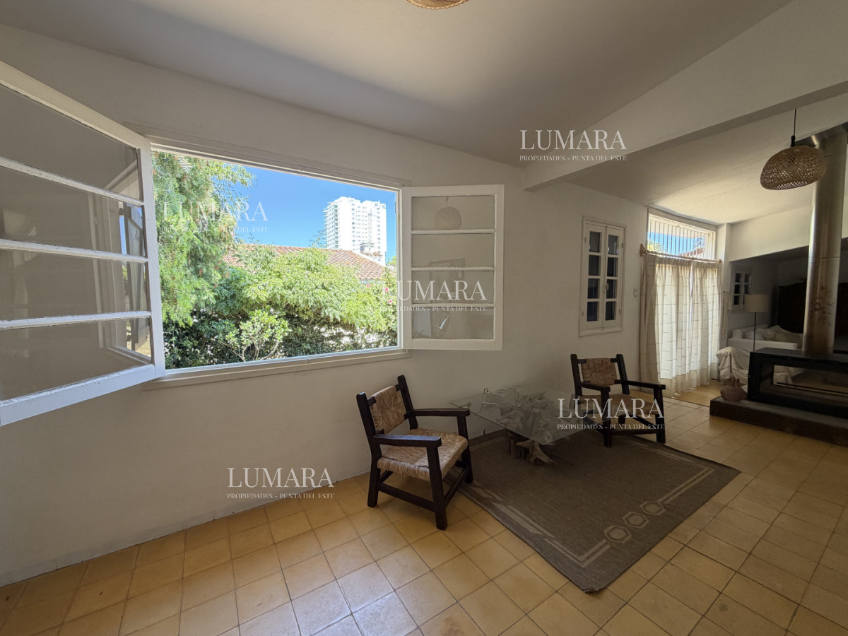 Casa ID.4001 - Casa de 3 dormitorios a pasos de playa mansa en alquiler temporal