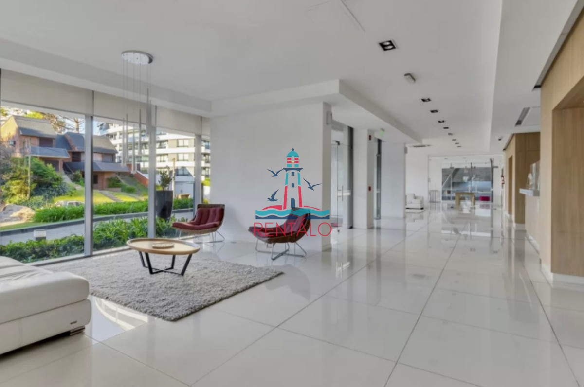 Apartamento ID.483 - Apartamento en alquiler de 2 dormitorios en Punta del este y 2 baños